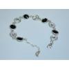 Bracelet with Swarovski 8mm rivolis of 2 colours